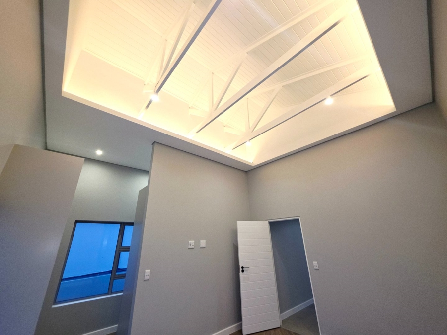 4 Bedroom Property for Sale in Sandown Western Cape